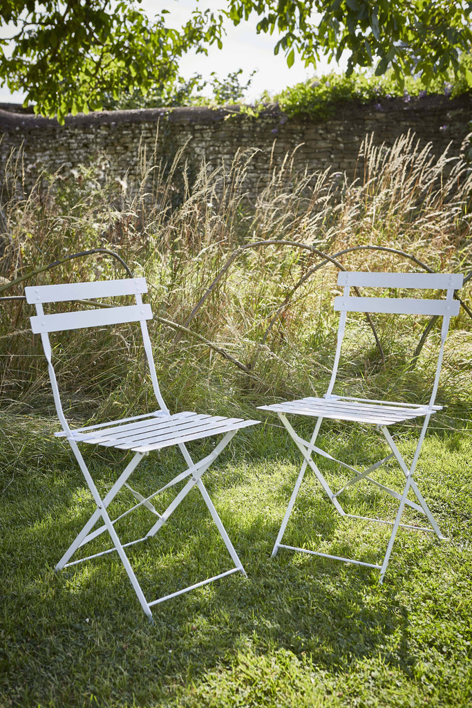 Bistro Chairs Set of 2 White Garden Furniture BRISSI 